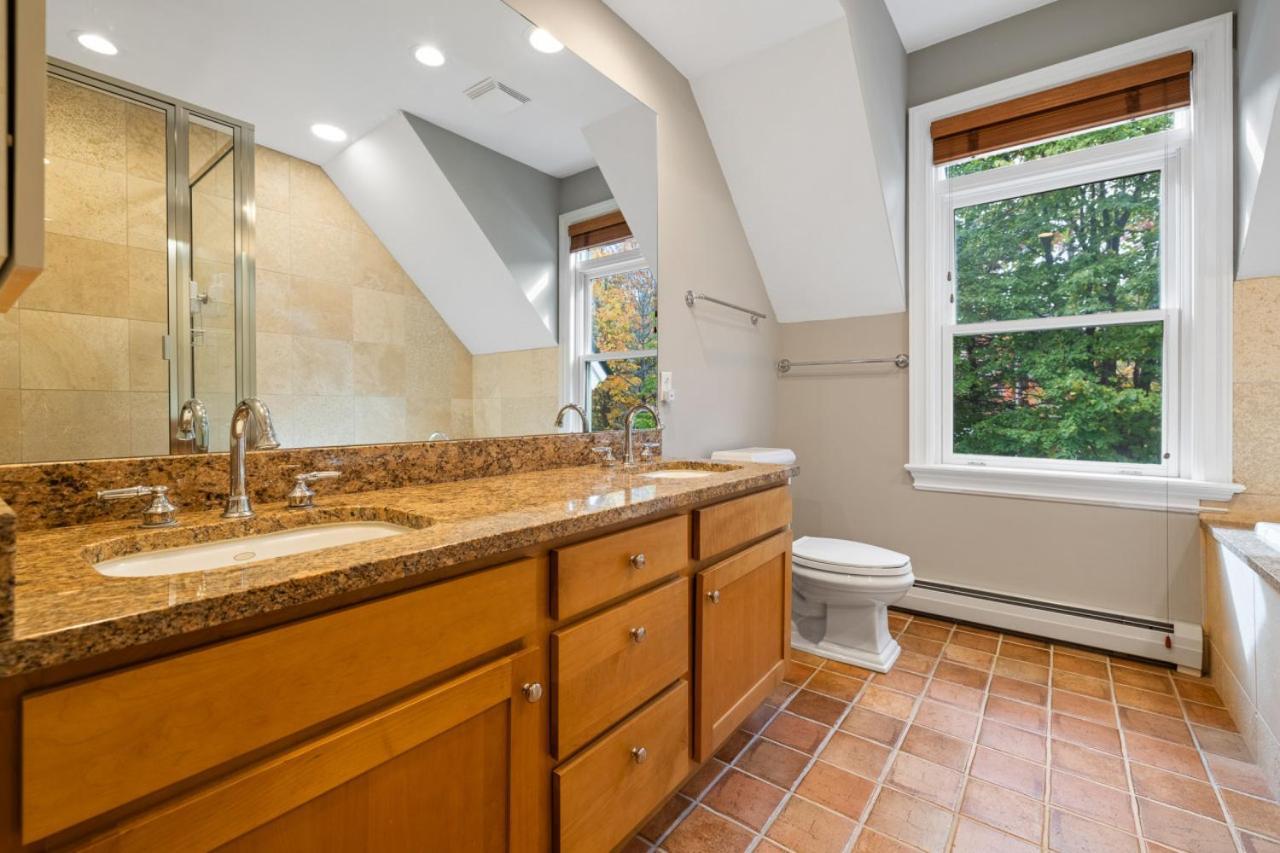 Stratton Springs Top Tier End Unit Exterior foto
